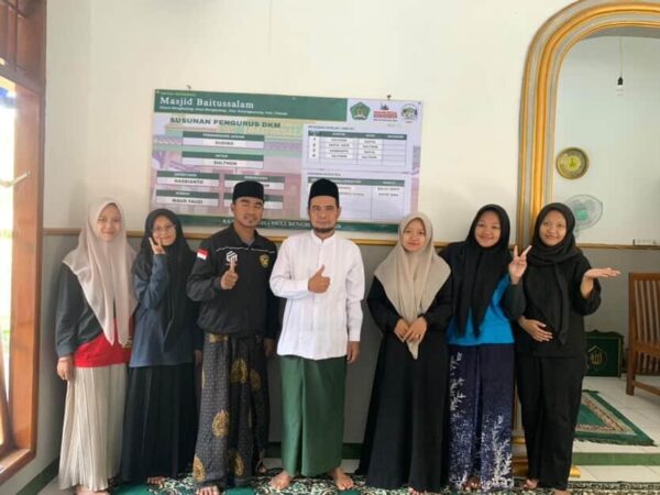 Penguatan Tata Kelola Masjid melalui Pembuatan Papan Struktur Kepengurusan
